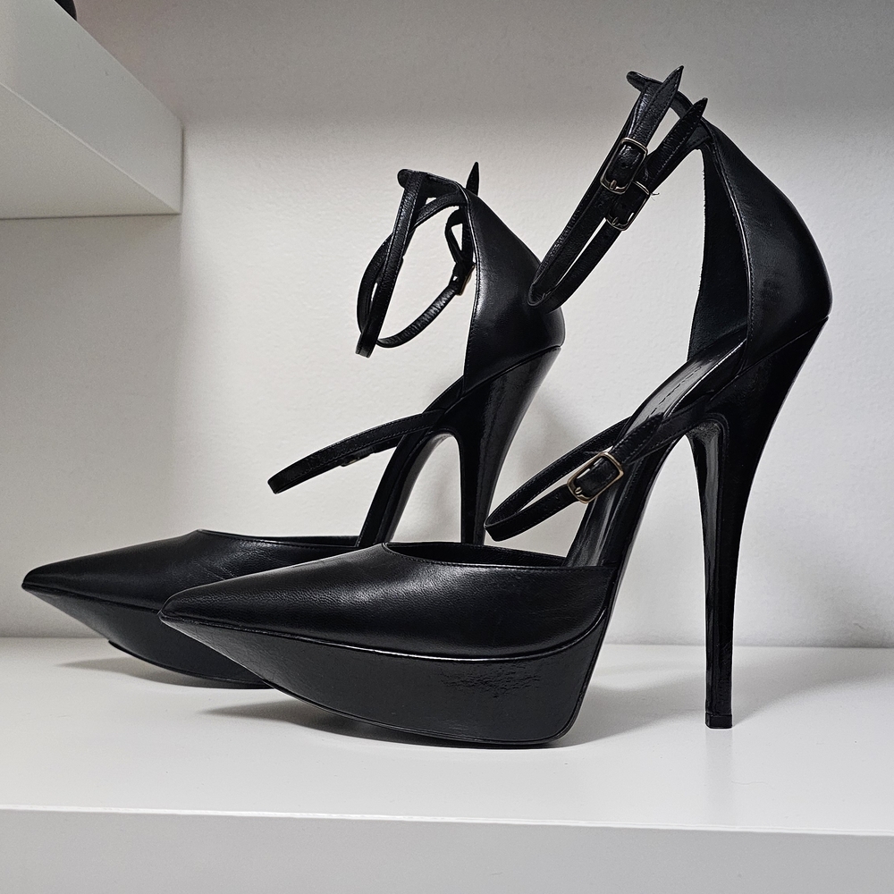 Balenciaga Vintage Heels Black 37